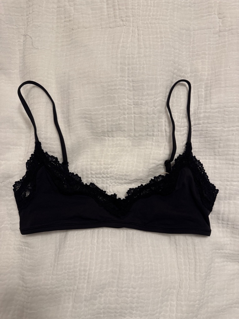 SKIMS Fits Everybody Lace Scoop Bralette